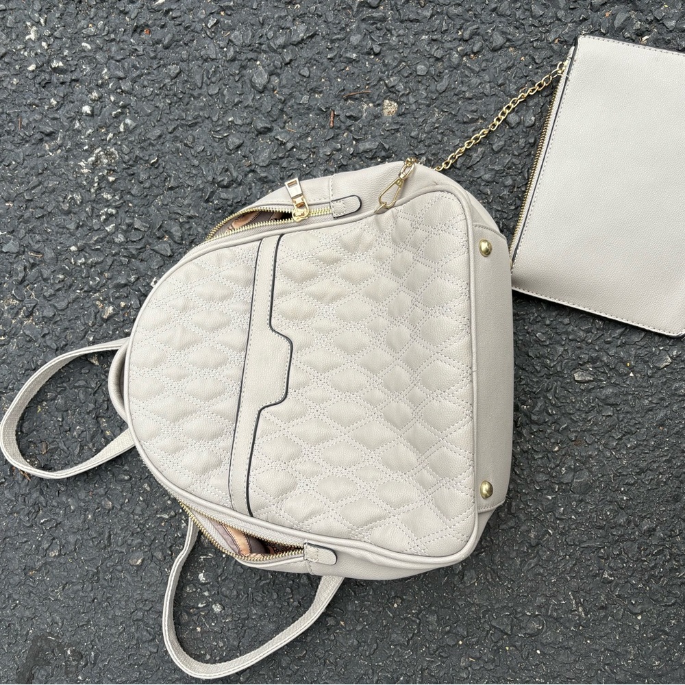 Source Unknown Cream Quilted Backpack